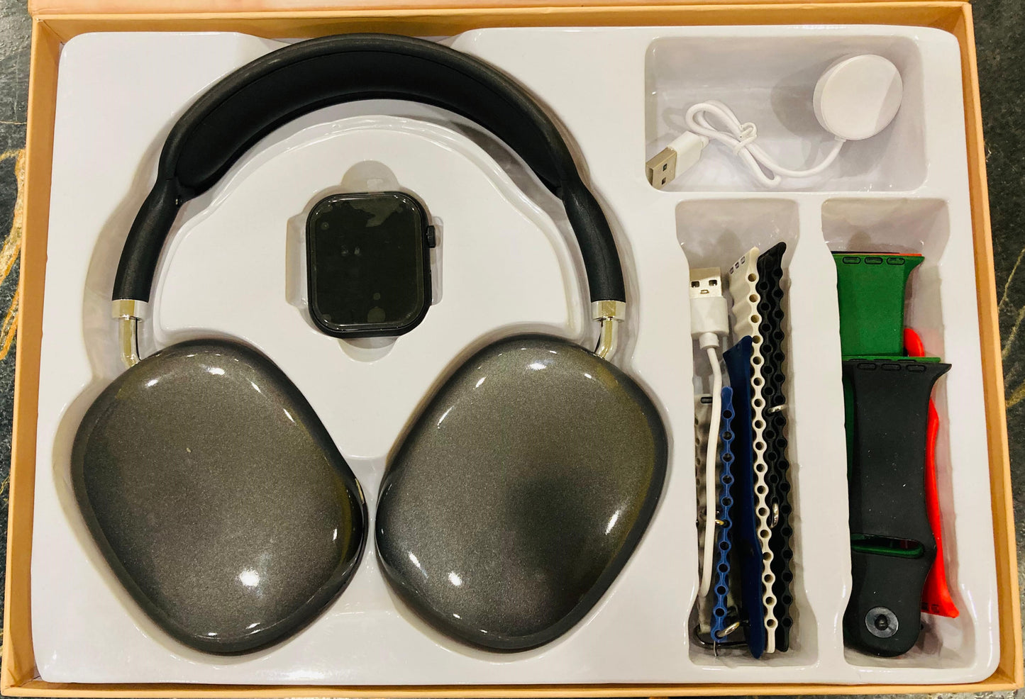 P9 Series 10 Wireless Headphones & Smartwatch Combo